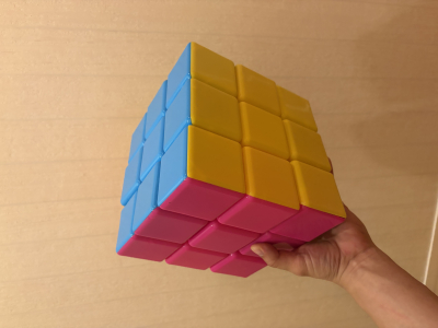 2560