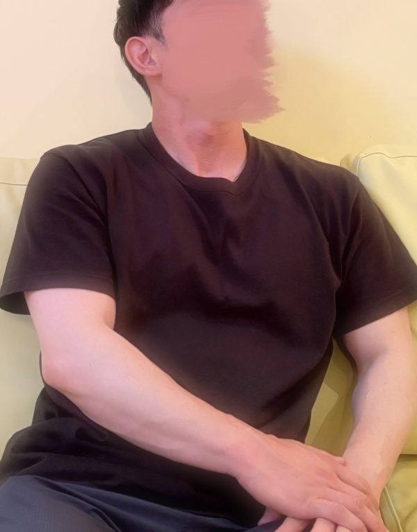 洸