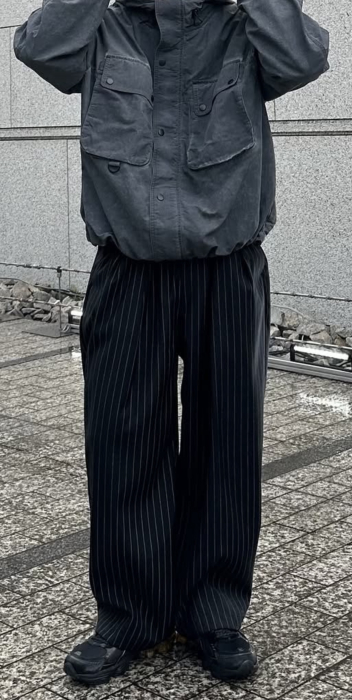 6569