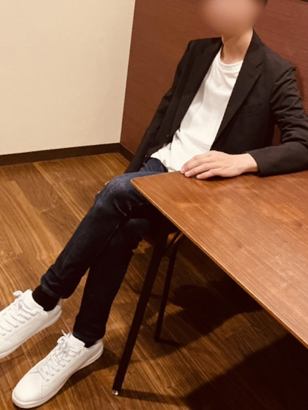 隣