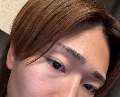 グレイ